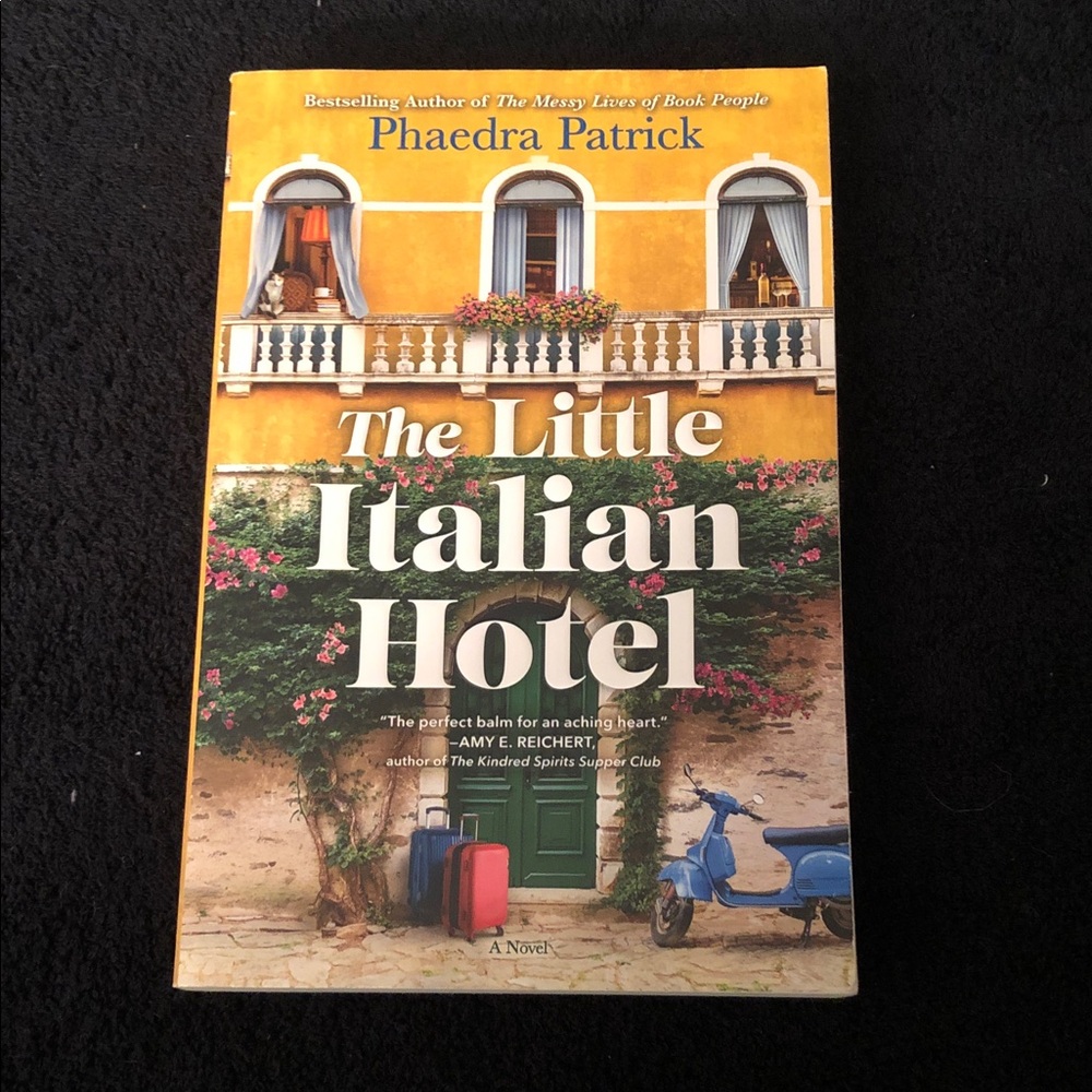 The Little Italian Hotel by Phaedra Patrick - Yellow Cover